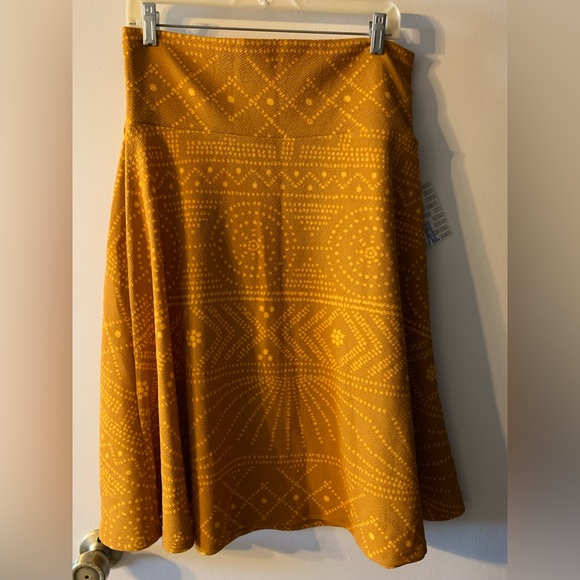 LuLaRoe Dresses & Skirts - NWT LuLaRoe Azure a-line skirt, XL. Gold.28 inches long.
